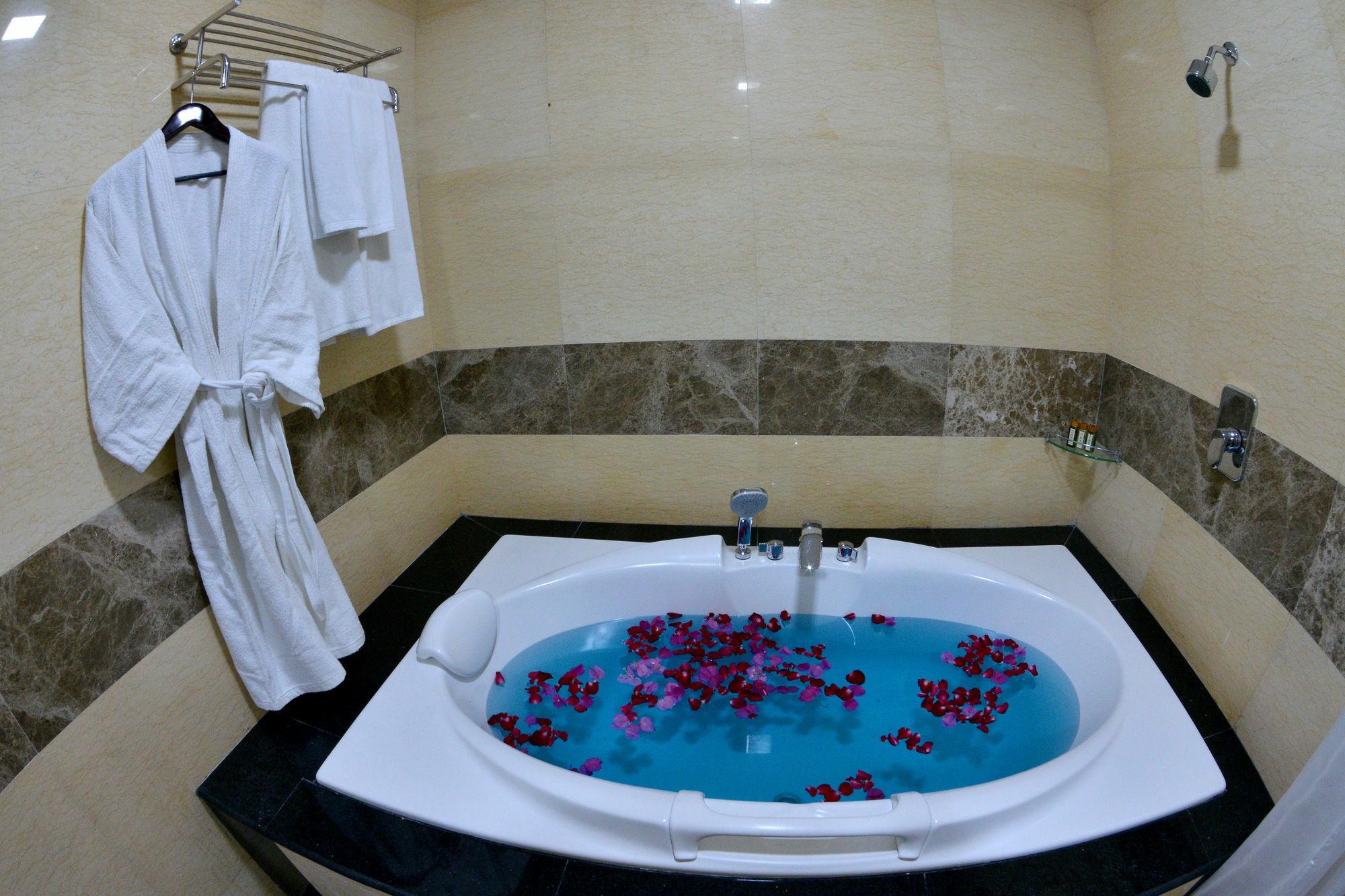 Golden Butterfly Hotel Yangon Eksteriør bilde