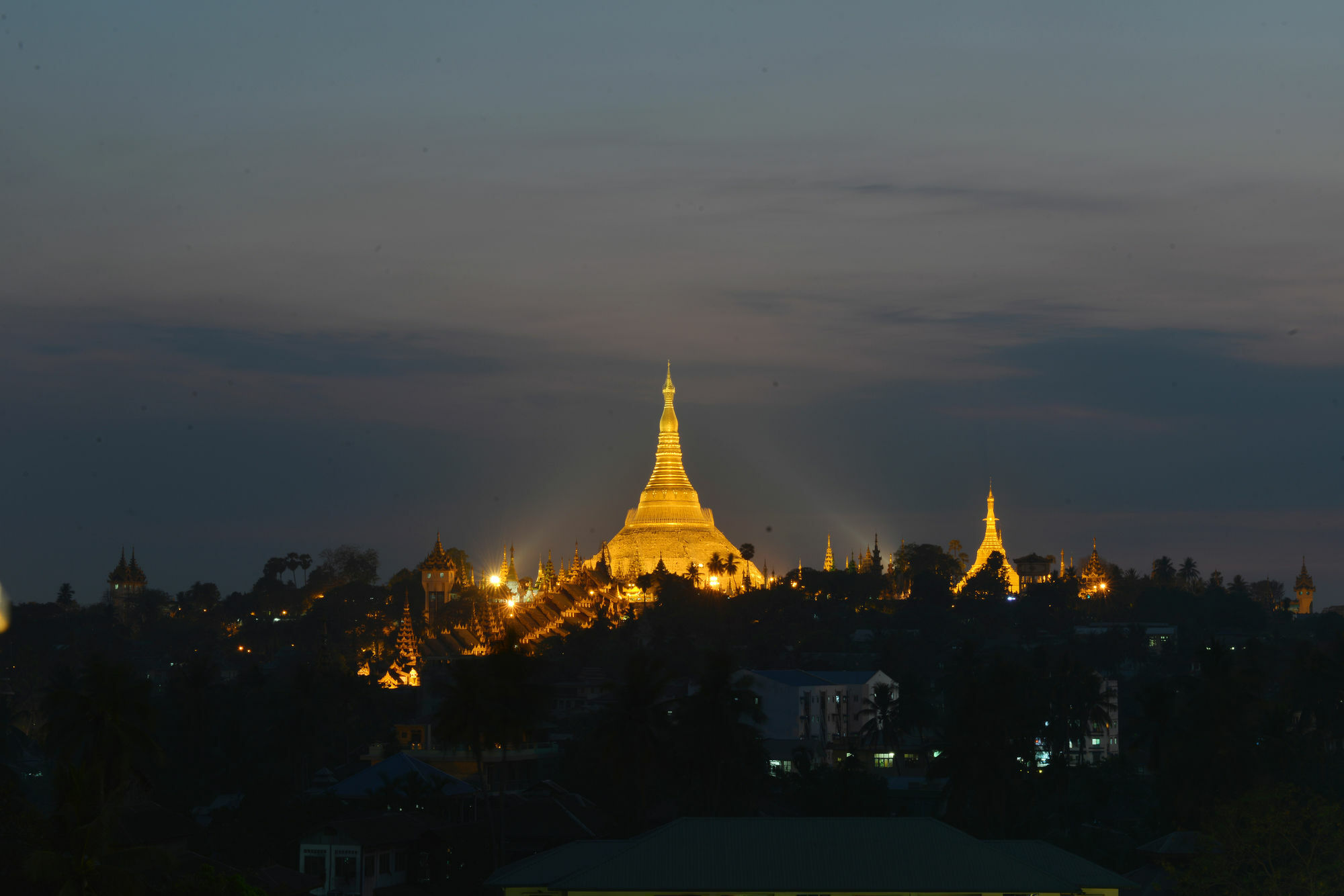 Golden Butterfly Hotel Yangon Eksteriør bilde