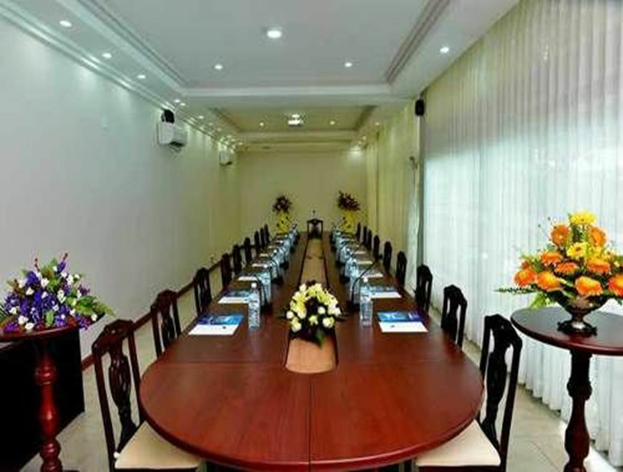 Golden Butterfly Hotel Yangon Eksteriør bilde
